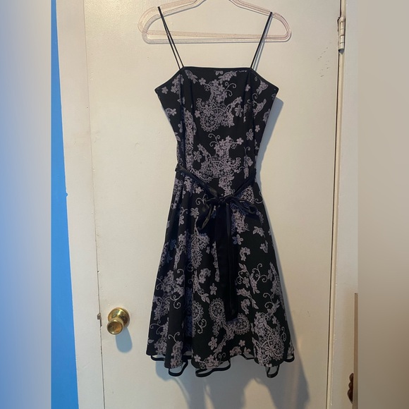 Vintage 90s dress - Picture 1 of 11